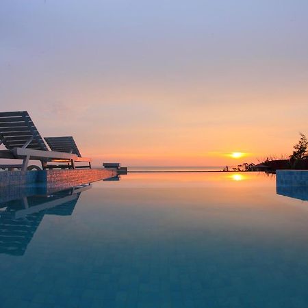 Hotel Lux Нгвесаунг Екстериор снимка