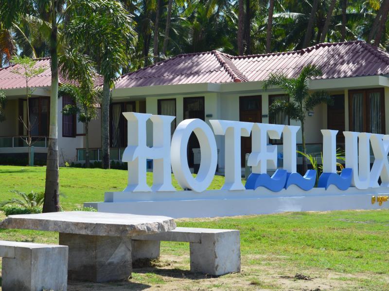Hotel Lux Нгвесаунг Екстериор снимка