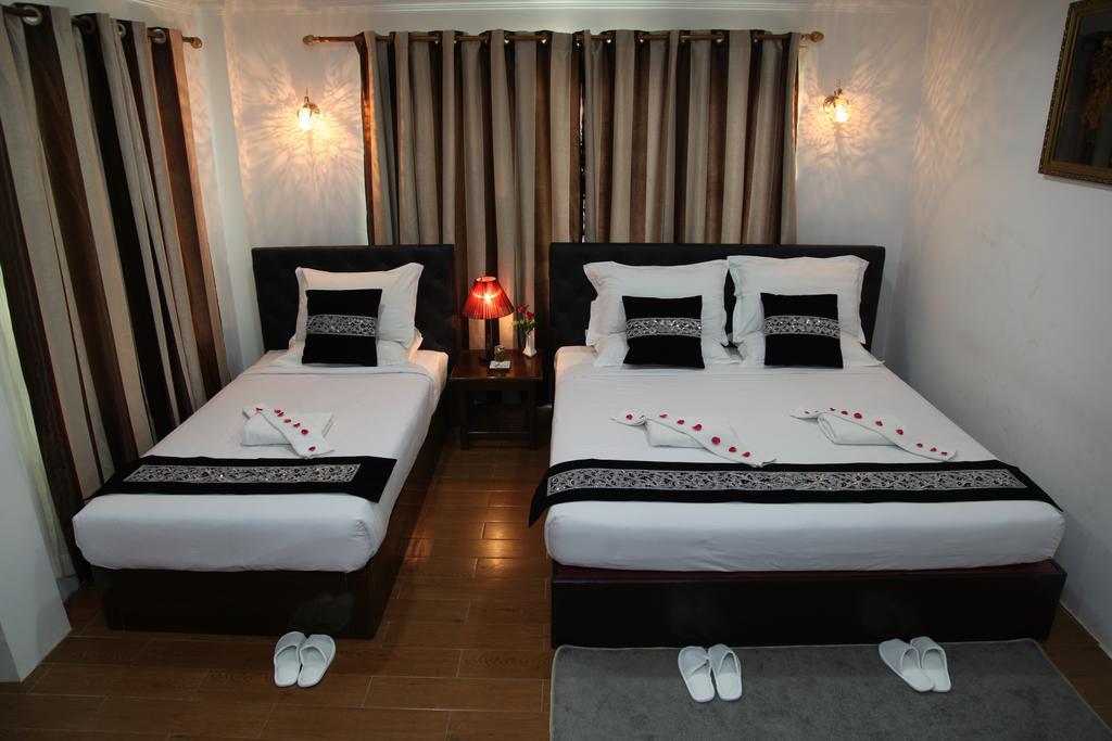 Hotel Lux Нгвесаунг Екстериор снимка