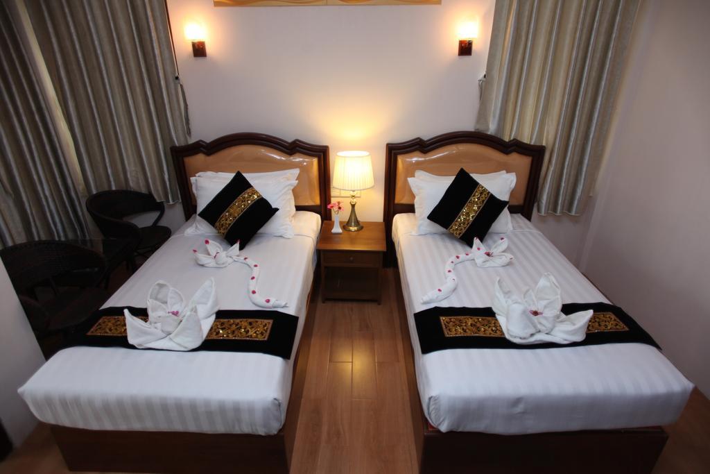 Hotel Lux Нгвесаунг Екстериор снимка