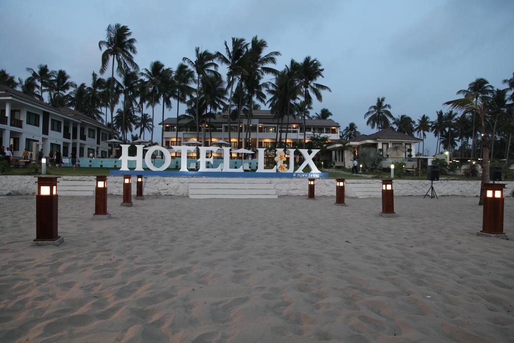 Hotel Lux Нгвесаунг Екстериор снимка